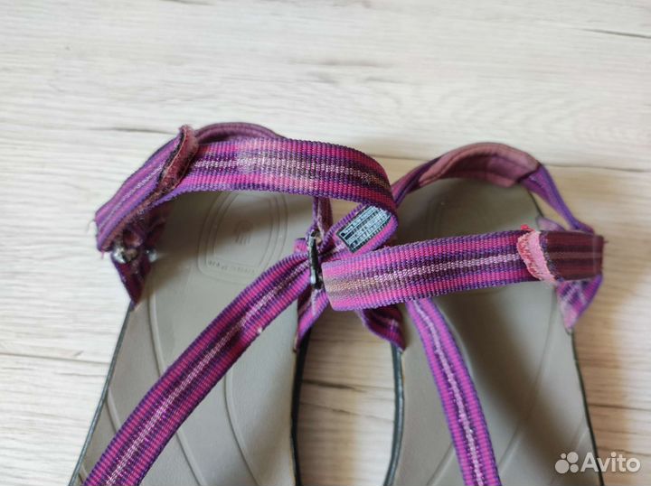 Сандалии 33-34 Teva для девочки