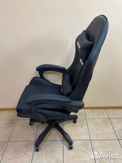 Игровое компьютерное геймерское кресло