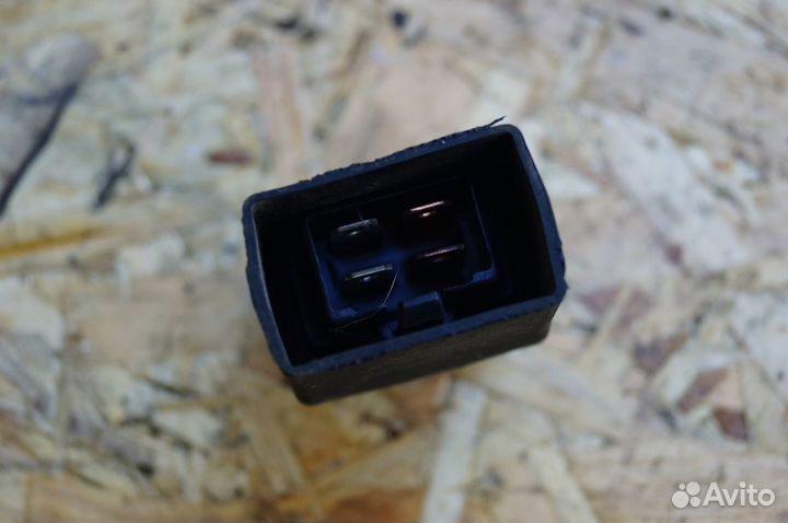 Реле Honda CBR954RR Fireblade SC50