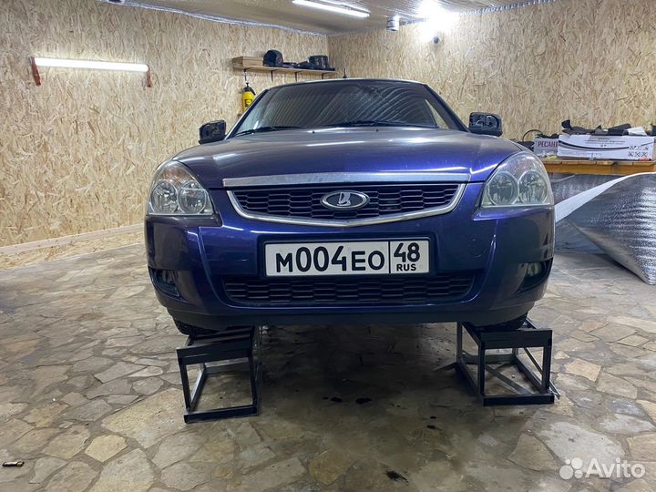 Истакада для машины