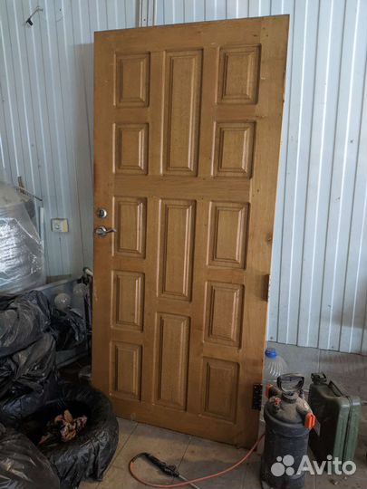 Дверь массив 90
