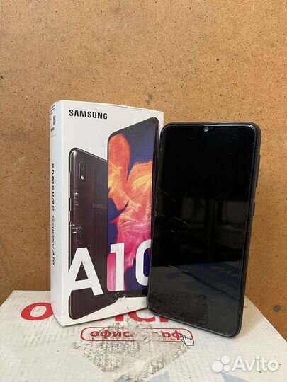Samsung Galaxy A10, 2/32 ГБ