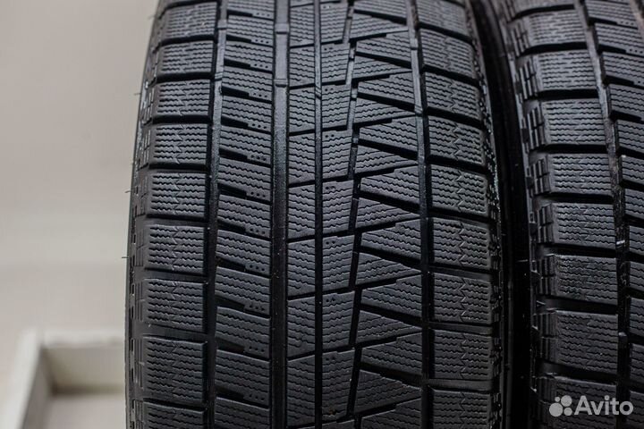 Bridgestone Blizzak Revo GZ 225/50 R17 94S