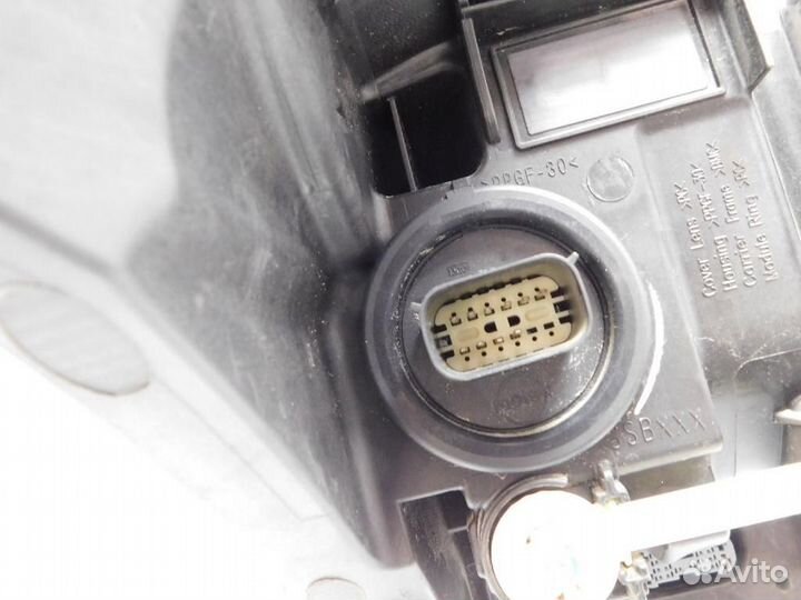 Фара левая Cadillac XT5