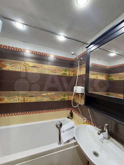 2-к. квартира, 52 м², 8/9 эт.