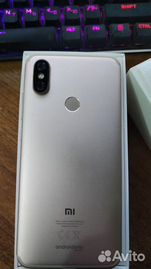 Xiaomi Mi A2, 4/64 ГБ