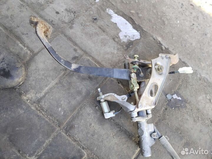 Педали таета витц/Toyota Vitz 98-05г мт