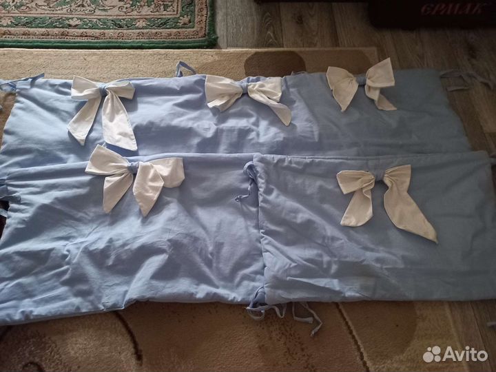 Бортики в кроватку