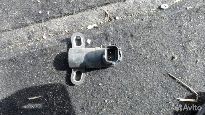 Датчик положения коленвала Ford Focus 2 2008