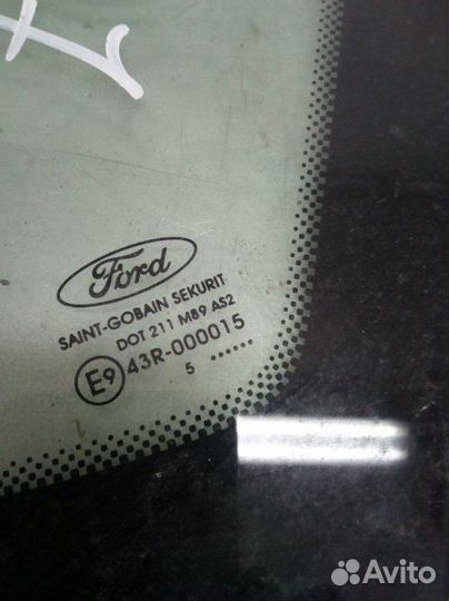 Форточка (стекло) задняя правая Ford Focus 2