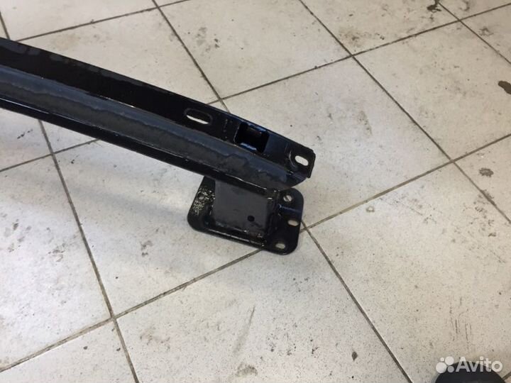 Усилитель бампера задний Ford Focus 2 shda 2011