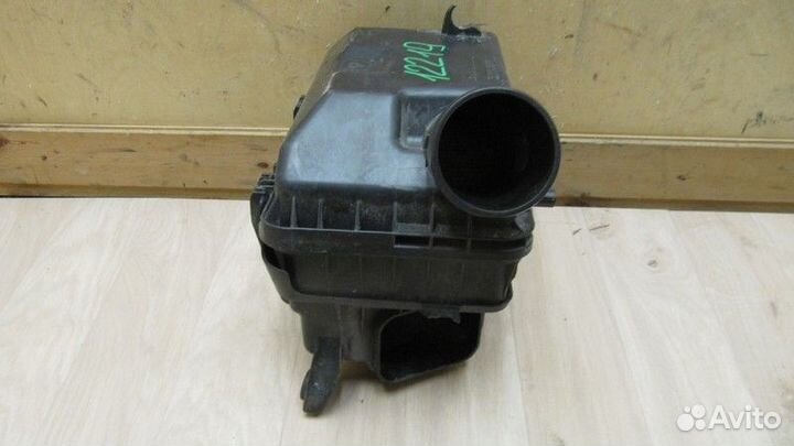 Корпус воздушного фильтра Mitsubishi Lancer 10