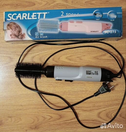Фен-щетка Scarlett