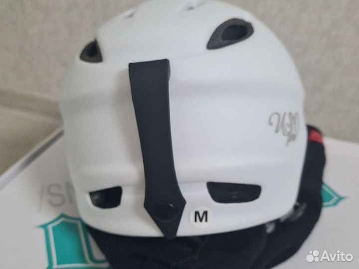 Шлем горнолыжный женский