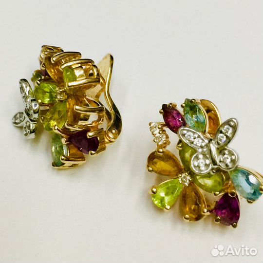 Золотые серьги с камнем