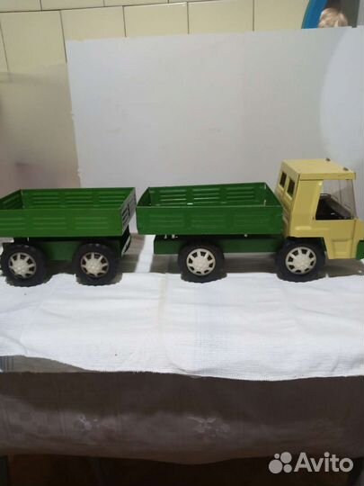 Грузовая машина металлическая большая СССР