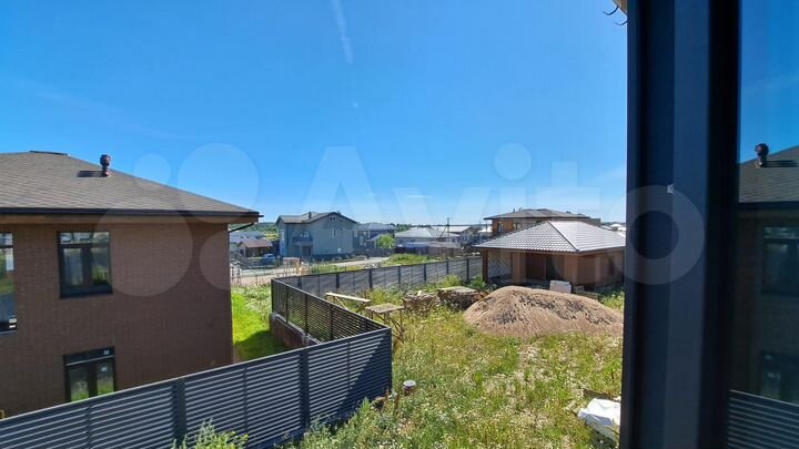 Дом 333,4 м² на участке 14 сот.