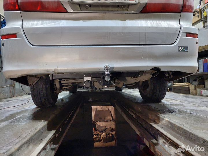 Фаркоп на Тойота Эстима Toyota Estima