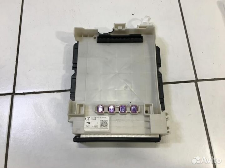 Блок предохранителей Toyota Camry XV70 70