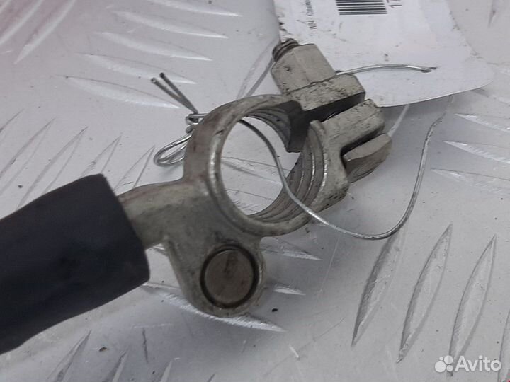 Клемма аккумулятора плюс Mercedes-Benz C-Класс