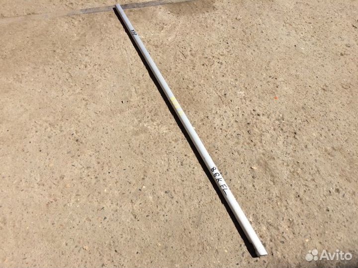 Молдинг стекла передний левый Porsche Cayenne 955