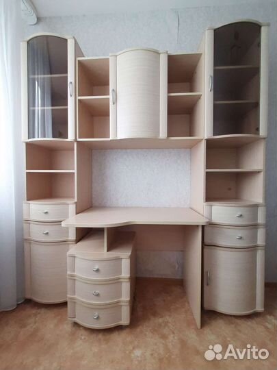 Письменный стол, стеллажи, угловой шифоньер