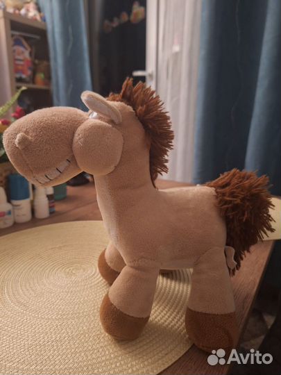 Игрушка лошадь