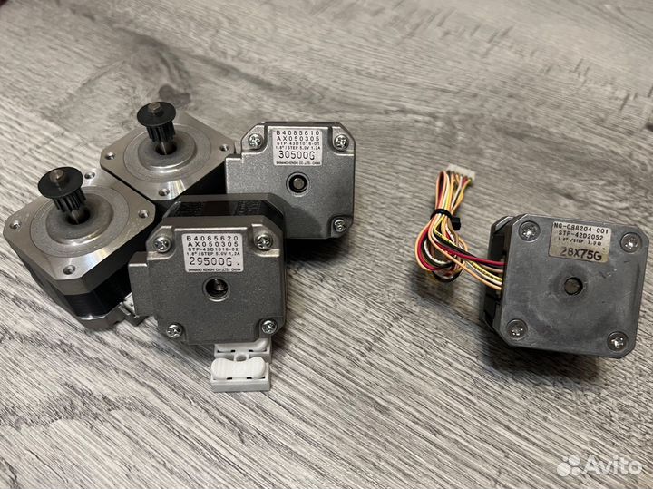 Шаговые двигатели. Б/У