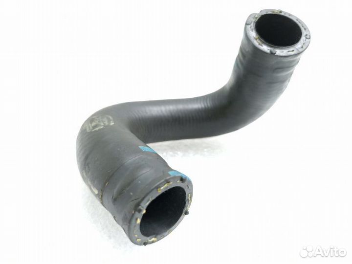 Патрубок системы охлаждения Mercedes-Benz