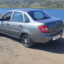 ВАЗ (LADA) Granta 1.6 MT, 2012, 200 000 км, с пробегом, цена 366 000 руб.