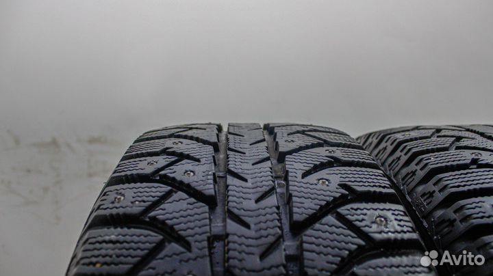 Bridgestone Ice Cruiser 7000S 215/60 R16 96T