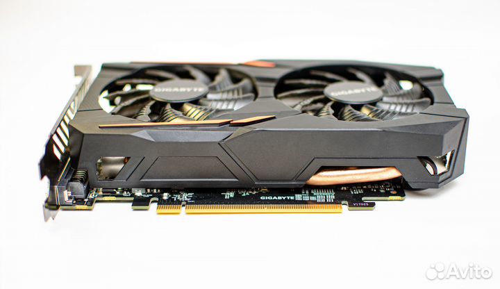 Видеокарта Radeon Gigabyte RX 560 4gb