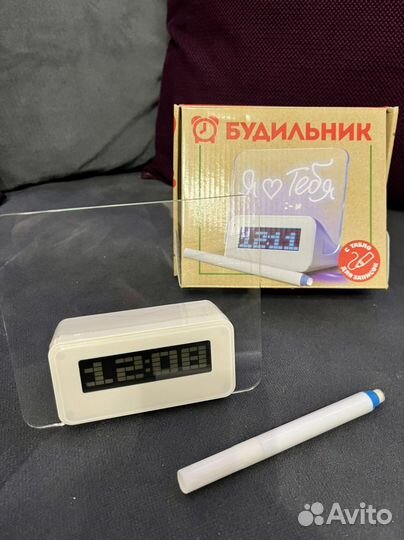 Сенсорный галографический будильник