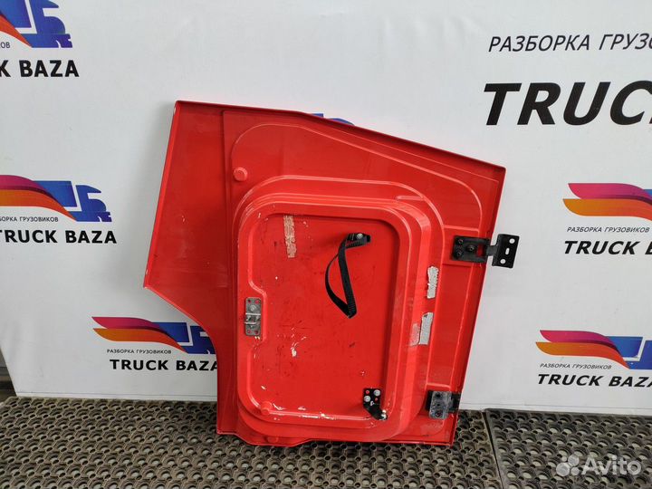 Крышка инструментального ящика левого Renault T