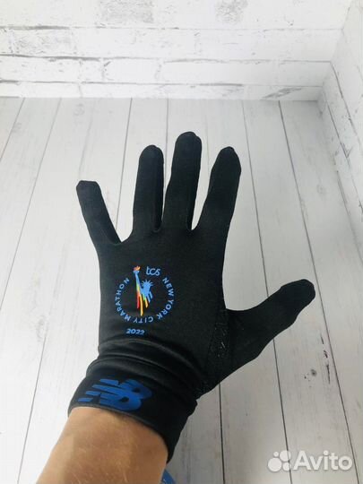 Перчатки спортивные