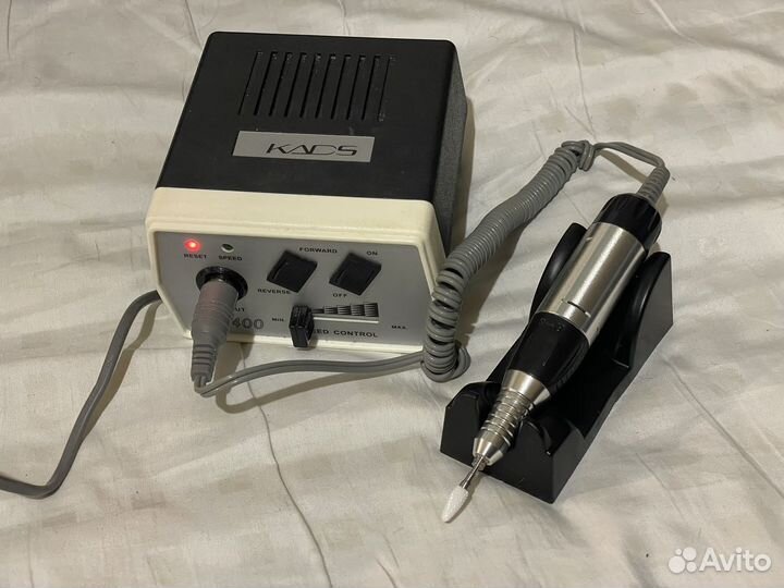 Машинка для маникюра и педикюра