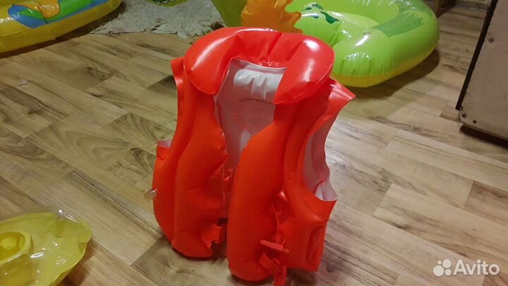 Надувной единорог