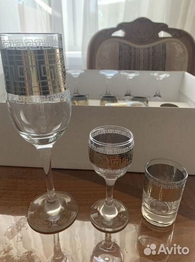 Набор бокалов и рюмок подарочный новый