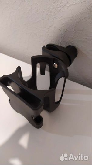 Подстаканник и держатель для телефона