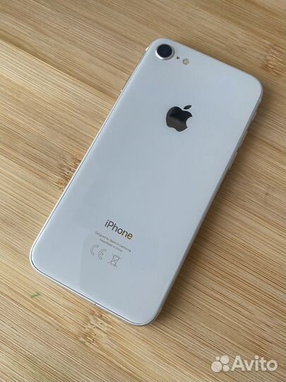 iPhone SE, 64 ГБ