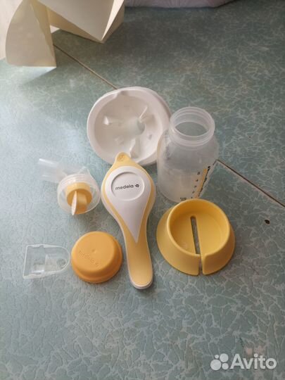 Молокоотсос medela ручной