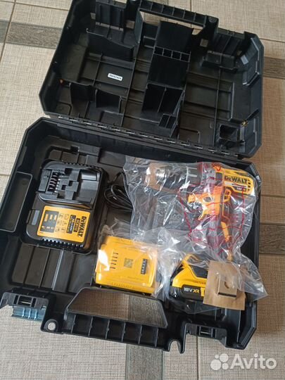 Шуруповерт DeWalt DCD 791 D2