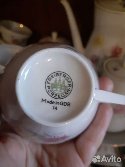 Сервиз чайный Астры ГДР из 30 предметов и элементы