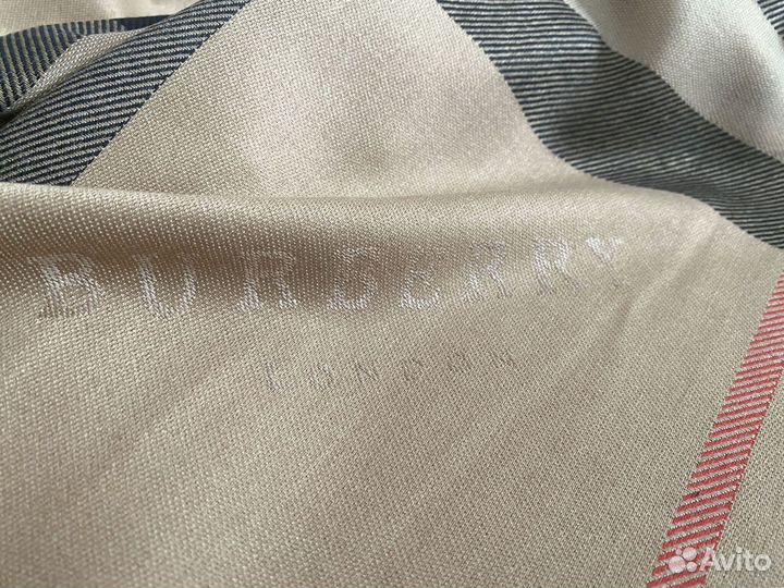 Платок из кашемира Burberry в конверте с пакетом