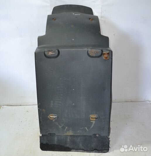 Крыло переднего моста, заднее правое volvo FH (01