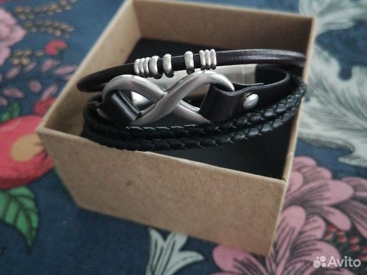 Кожаный браслет мужской