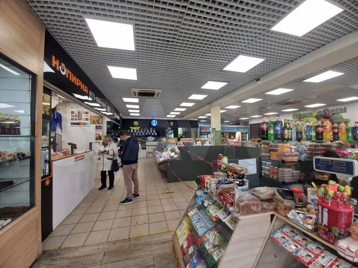 Корейские салаты в гастрономе рядом с метро, 12 м²