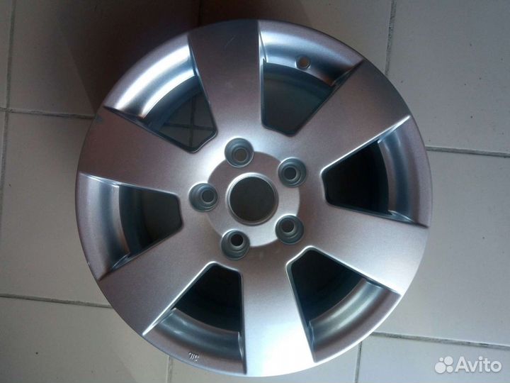 Литые новые диски r15 на Шкоду