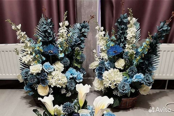 Корзина большая с цветами