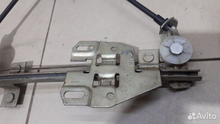 Стеклоподъемник механический задний левый Лада